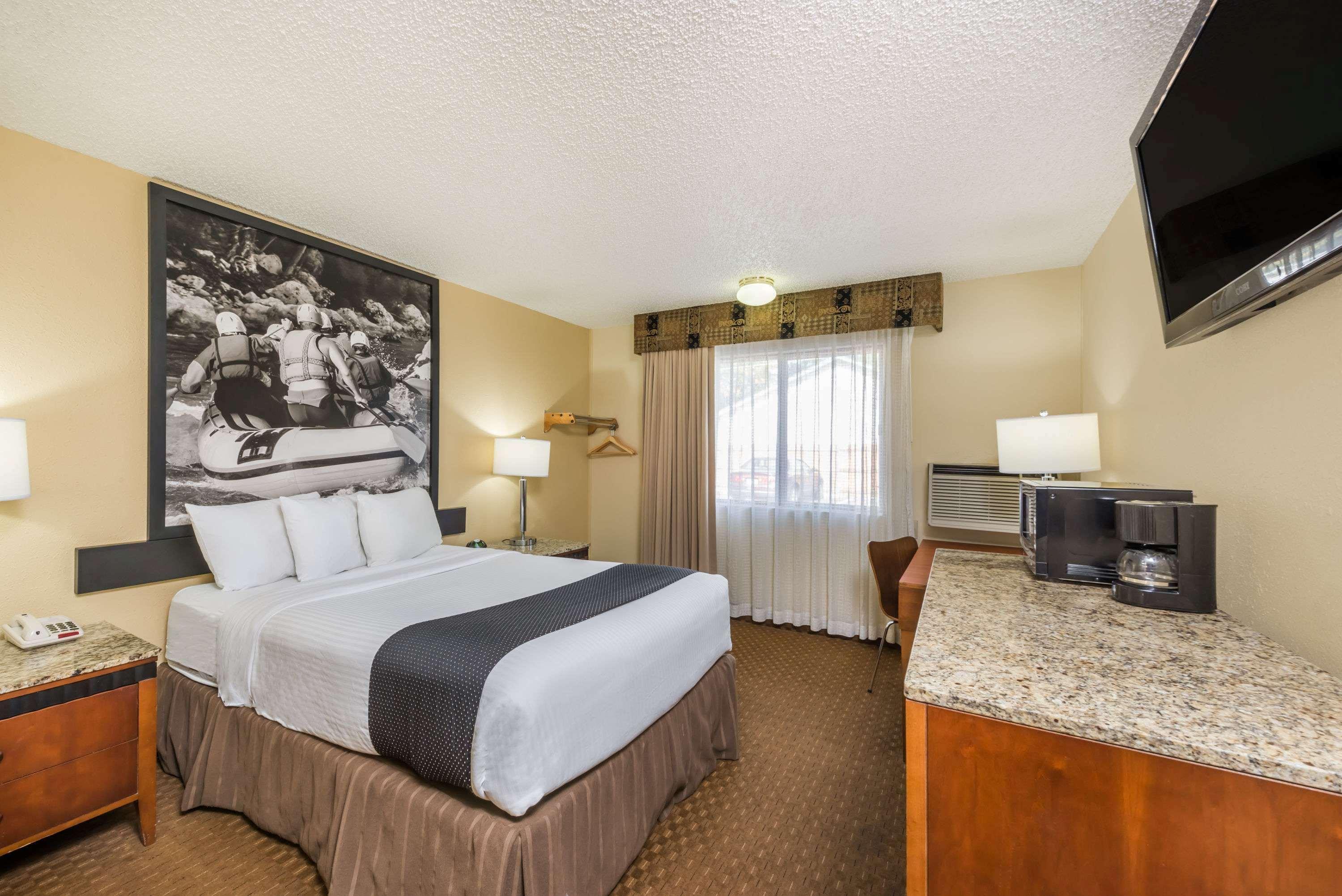 Super 8 By Wyndham Canon City Extérieur photo