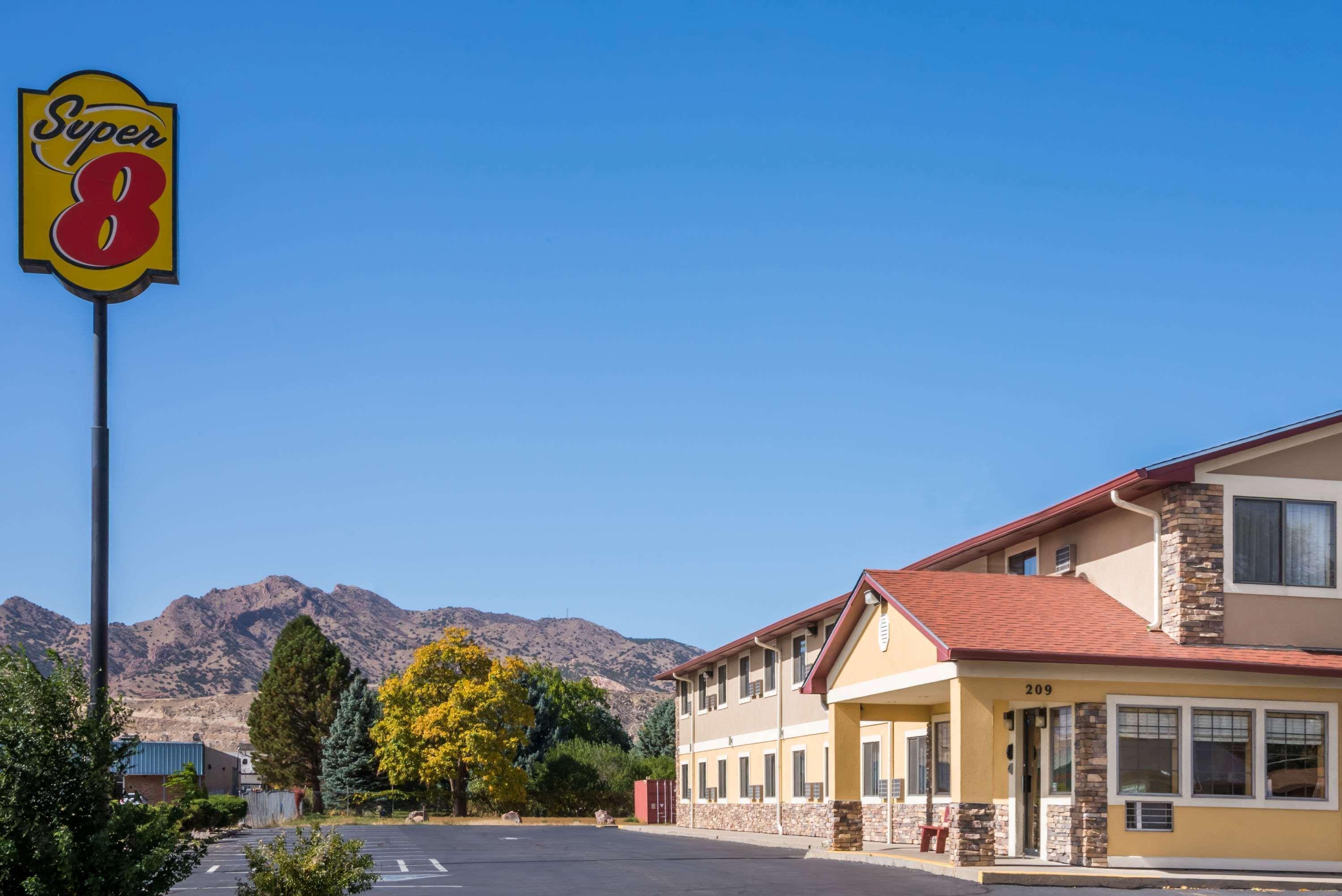 Super 8 By Wyndham Canon City Extérieur photo